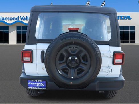 Used 2023 Jeep Wrangler Sport image 5