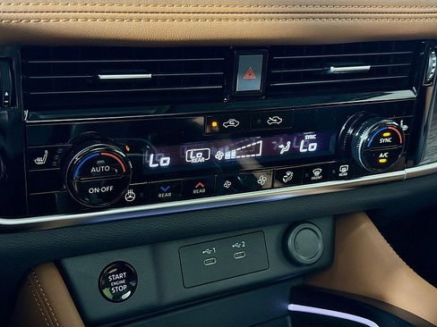 New 2026 Nissan Rogue Platinum w/ Platinum Premium Package image 18