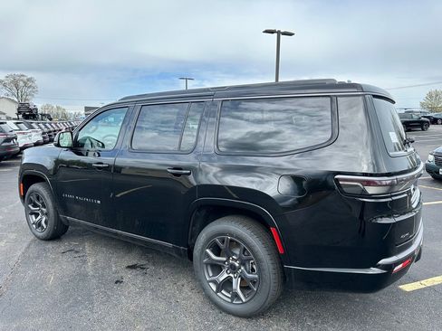 New 2026 Jeep Grand Wagoneer Limited AWD/4WD image 11