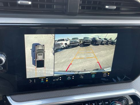 Used 2022 GMC Sierra 1500 Denali w/ Technology Package image 16