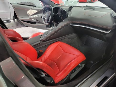 Used 2024 Chevrolet Corvette Stingray Premium Conv w/ Z51 Performance Package image 15