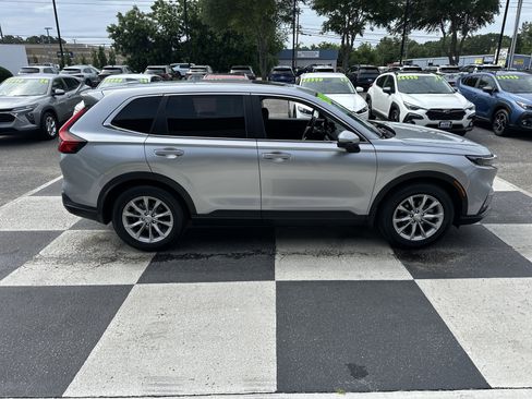 Used 2024 Honda CR-V EX-L image 3