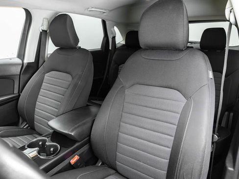 Used 2016 Ford Edge SE AWD/4WD image 19