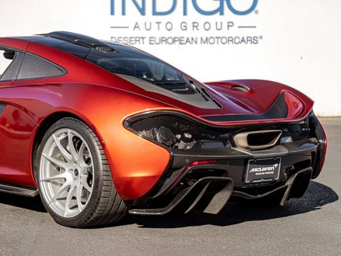 Used 2015 McLaren P1 RWD image 10