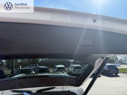 Certified 2023 Volkswagen Tiguan SEL R-Line image 21