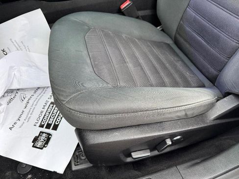 Used 2017 Ford Fusion SE image 17