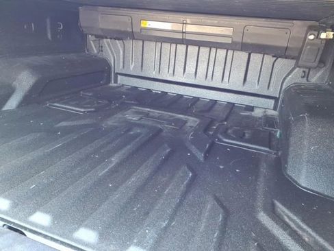 Used 2025 GMC Hummer EV 2X image 29