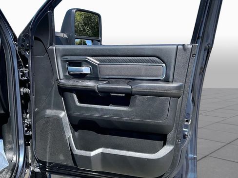 Used 2025 RAM 2500 Big Horn AWD/4WD image 22