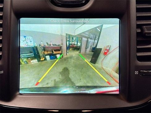 Used 2019 Chrysler 300 S image 11