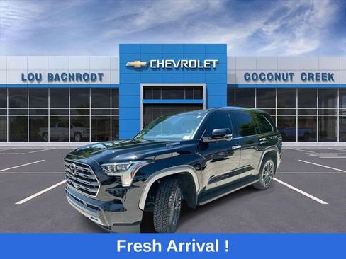 Used 2024 Toyota Sequoia Limited AWD/4WD image 4