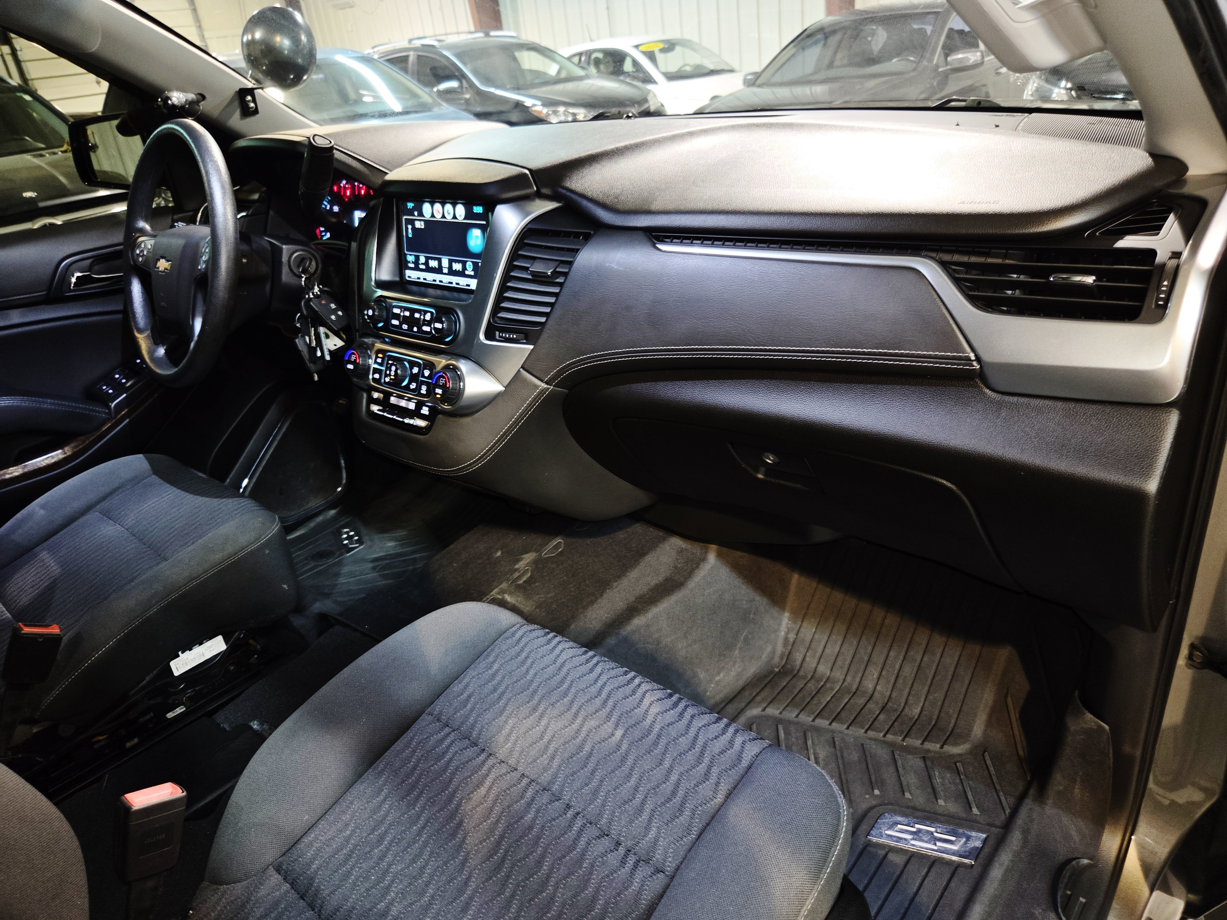 Used 2019 Chevrolet Tahoe 4WD w/ Enhanced Driver Alert Package image 27