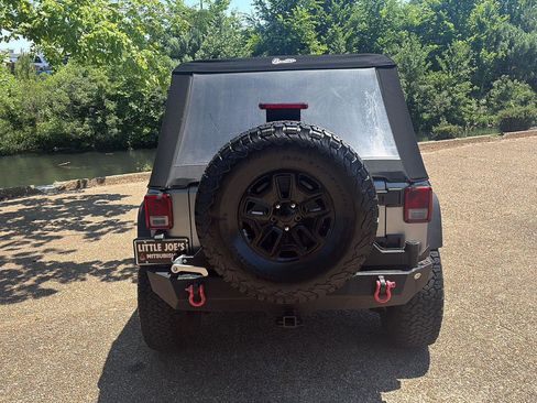 Used 2017 Jeep Wrangler Unlimited Sport w/ Quick Order Package 24S AWD/4WD image 7