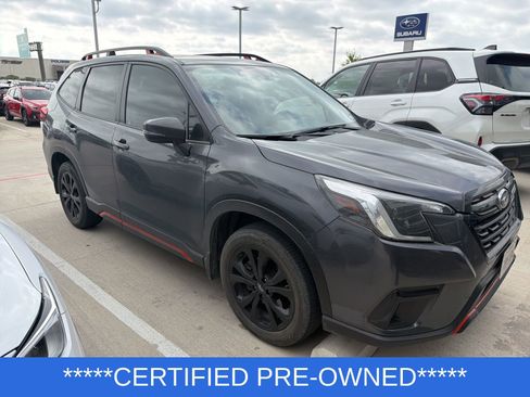 Used 2023 Subaru Forester Sport image 2
