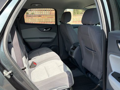Used 2019 Chevrolet Blazer LT FWD image 12