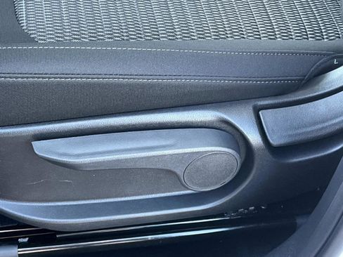 New 2026 Kia Sorento LX FWD image 23