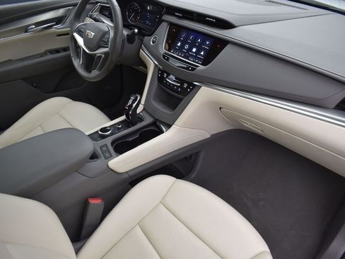 Certified 2023 Cadillac XT5 Premium Luxury image 34