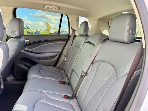 Used 2020 Buick Envision Essence image 11