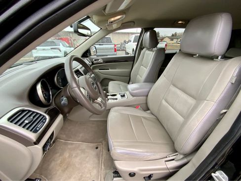 Used 2012 Jeep Grand Cherokee Laredo image 22