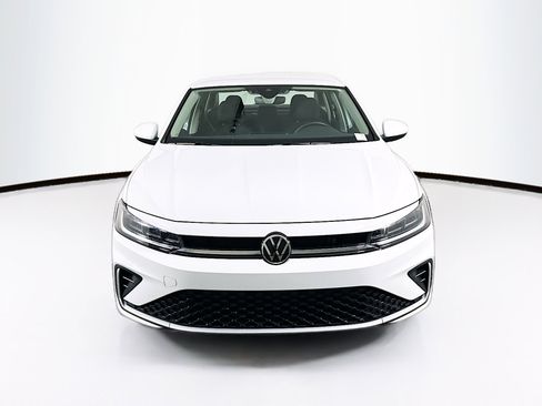 Used 2025 Volkswagen Jetta S image 2