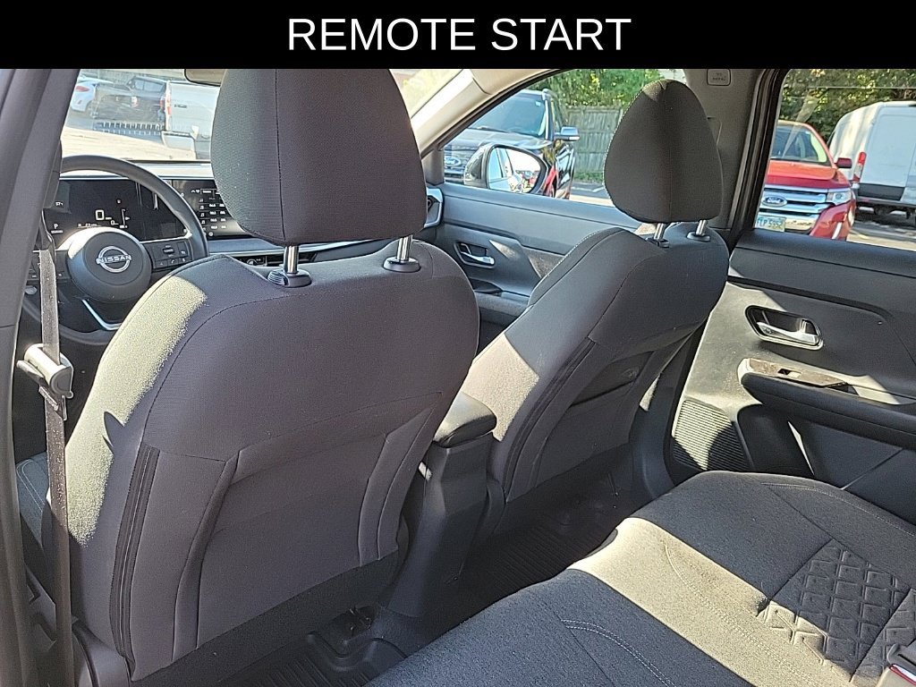 Used 2026 Nissan Kicks SV w/ SV Premium Package AWD/4WD image 16