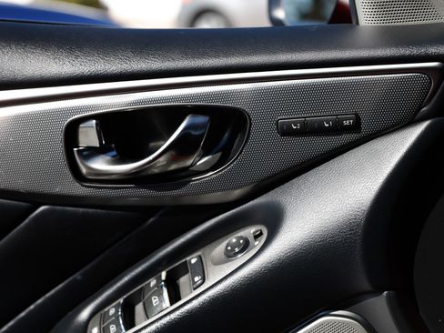 Used 2018 INFINITI Q50 Red Sport 400 w/ Sensory Package (Sport) image 48