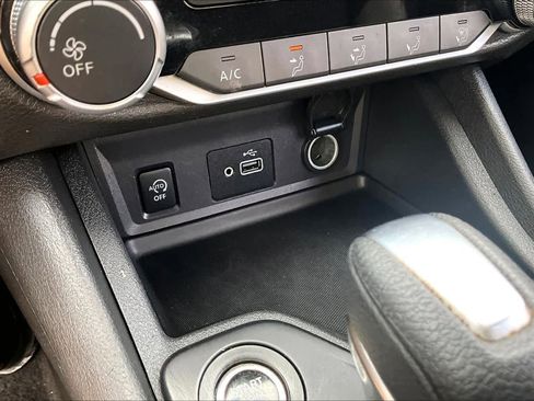 Certified 2024 Nissan Sentra S image 31