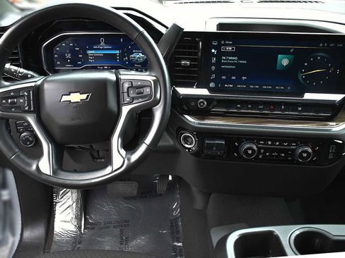 Used 2026 Chevrolet Silverado 1500 RST AWD/4WD image 12