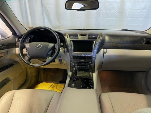 Used 2009 Lexus LS 460 RWD image 16