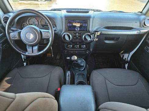 Used 2016 Jeep Wrangler Unlimited Sport w/ Quick Order Package 23S image 18