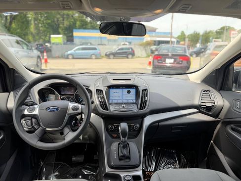 Used 2016 Ford Escape SE w/ Equipment Group 201A FWD image 21