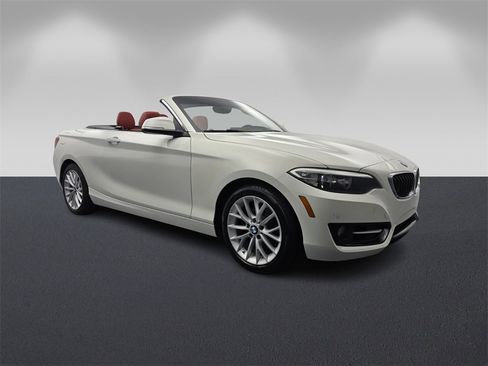 Used 2016 BMW 228i Convertible image 1