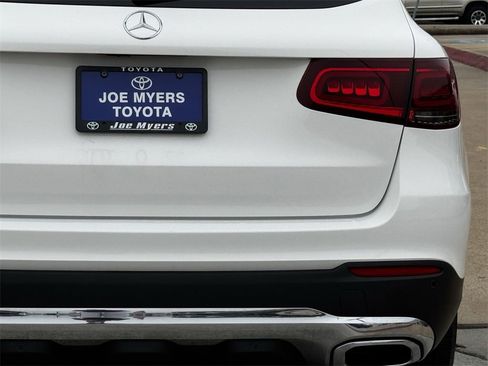 Used 2022 Mercedes-Benz GLC 300 image 9