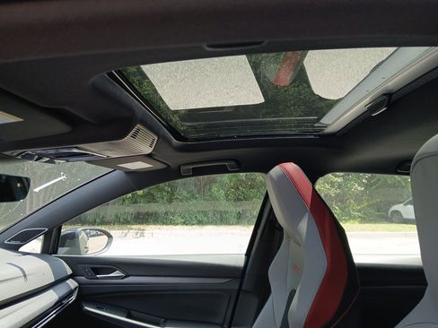 New 2025 Volkswagen GTI SE image 21