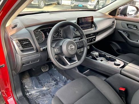 Used 2023 Nissan Rogue S image 8