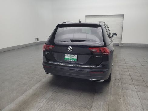 Used 2019 Volkswagen Tiguan SE w/ Panoramic Sunroof Package AWD/4WD image 7