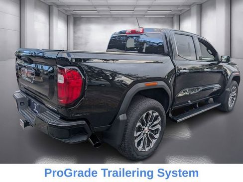 Used 2023 GMC Canyon Denali image 6