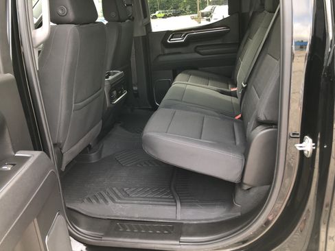 Used 2025 Chevrolet Silverado 1500 LT Trail Boss w/ Convenience Package II AWD/4WD image 14