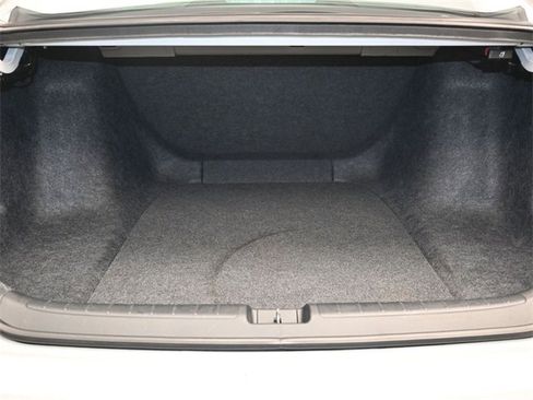 Used 2020 Honda Accord LX image 11