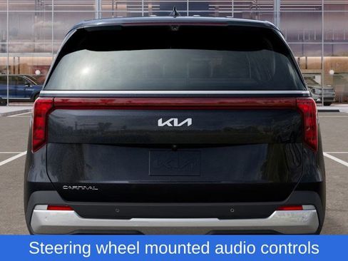 New 2026 Kia Carnival LXS image 14