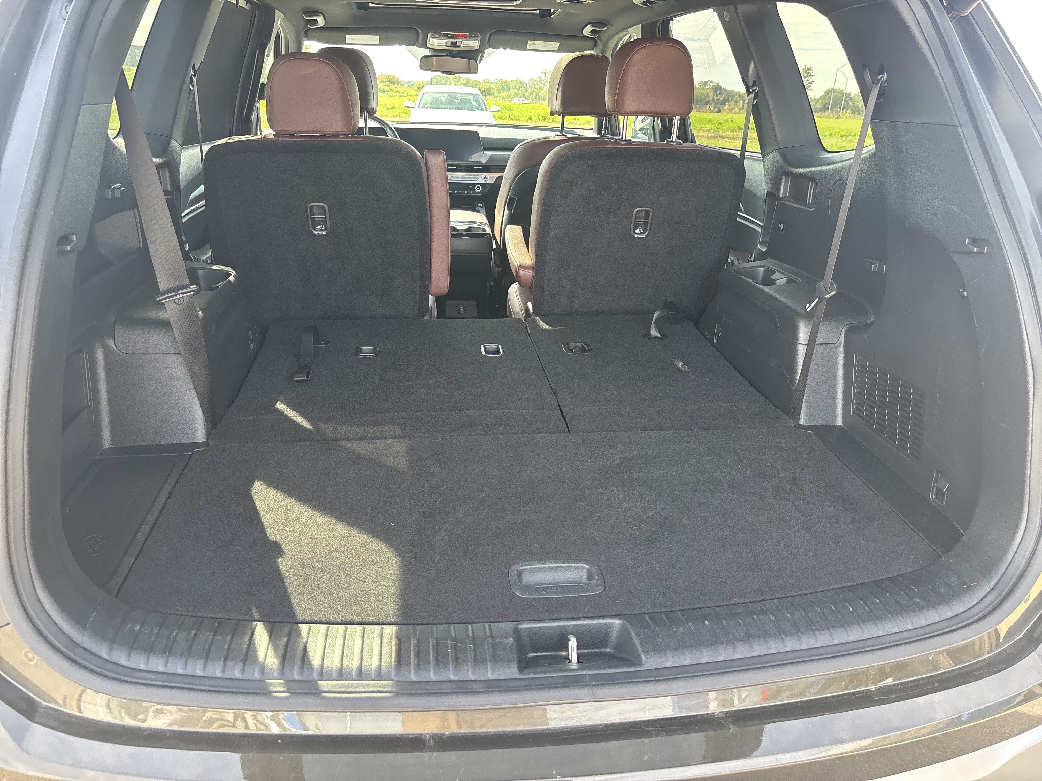 Used 2024 Kia Telluride EX w/ EX Captain's Chair Package AWD/4WD image 32