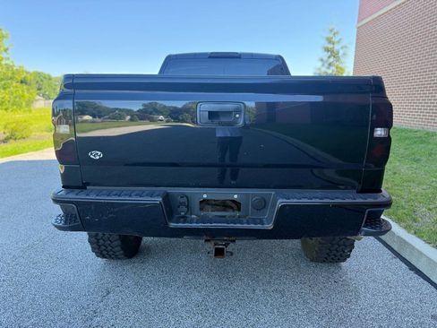 Used 2017 Chevrolet Silverado 1500 Custom w/ Custom Convenience Package AWD/4WD image 13