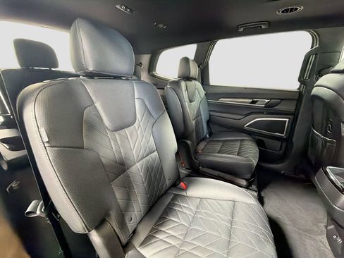 Used 2023 Kia Telluride EX X-Line AWD/4WD image 31