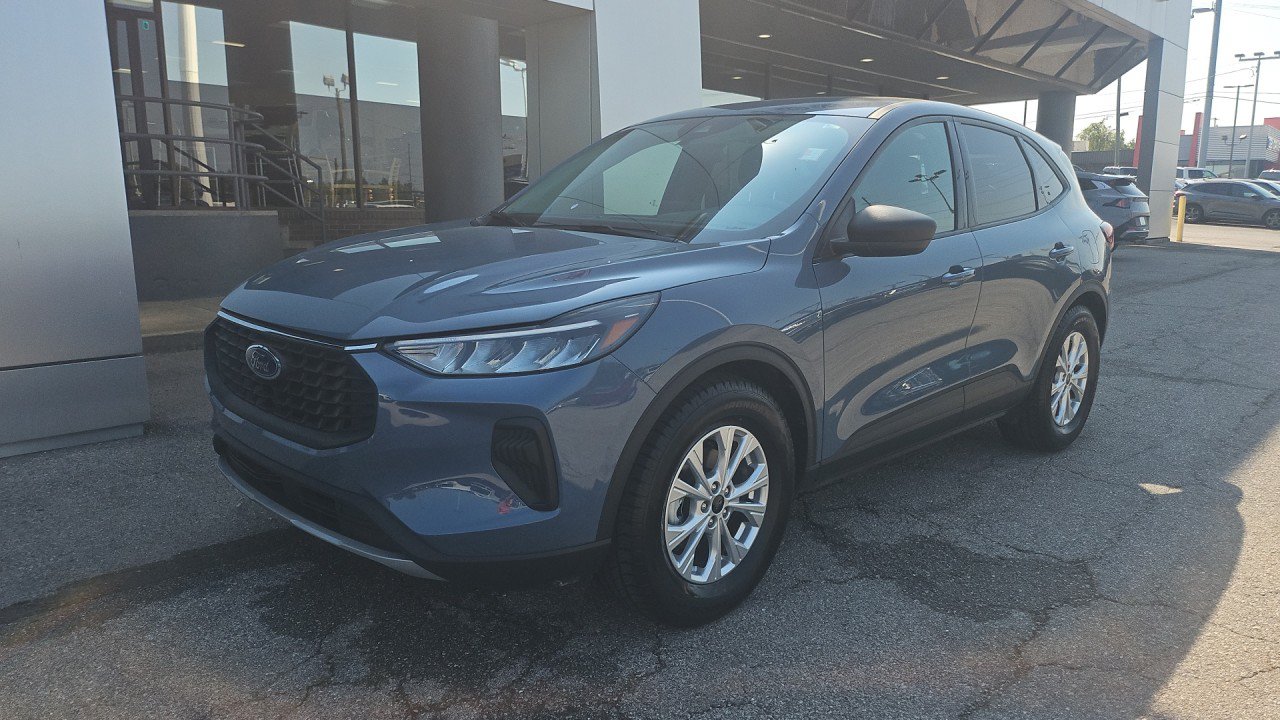 Used 2025 Ford Escape Active FWD image 8