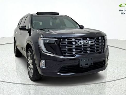 Used 2026 GMC Acadia Denali Ultimate FWD image 2