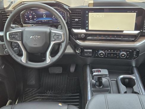 Used 2025 Chevrolet Silverado 1500 RST w/ Convenience Package II AWD/4WD image 28