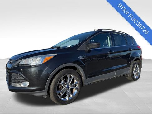 Used 2015 Ford Escape SE w/ Leather Comfort Package image 3