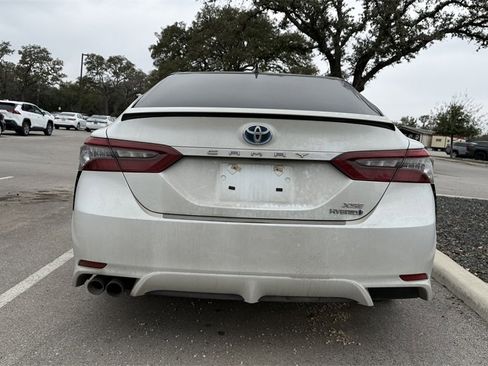 Used 2022 Toyota Camry XSE w/ Cold Weather Package image 10
