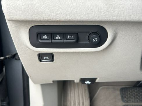 Used 2023 GMC Terrain Denali w/ Denali Premium Package image 27