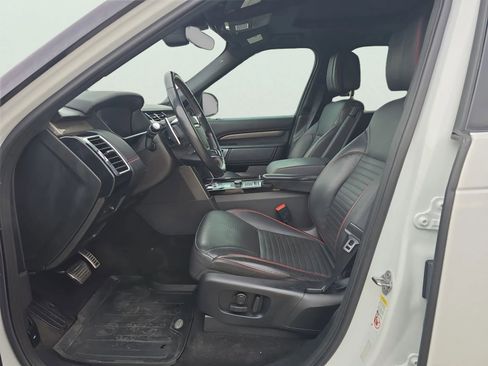 Used 2018 Land Rover Discovery HSE Luxury AWD/4WD image 14