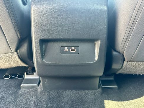 Used 2022 Nissan Frontier SV AWD/4WD image 23